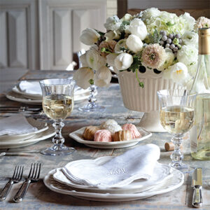 Living with Blue & White - Image 6