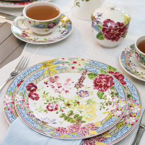 Floral Table Setting Featured in Hoffman Presents Summer 2022