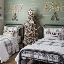 twin beds in ski themed bedroom