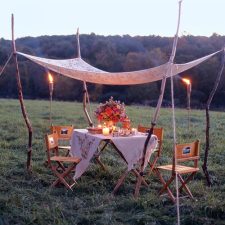outdoor fall table seating