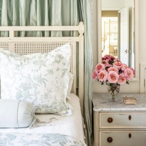 Tuft Trim Spring Bedding