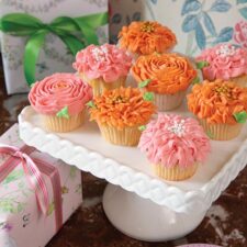 sweet spring cupcakes
