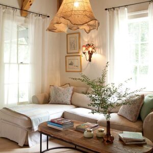Cottage cozy living room