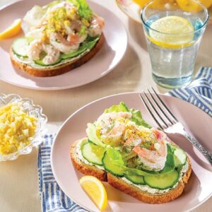 Cucumber salad toast