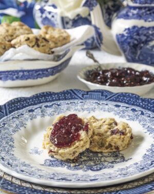 vegan cranberry pistachio scones
