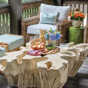 Outdoor dining table and chairs