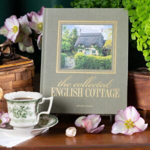 The Collected English Cottage