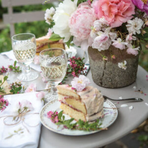 Cake and flowers