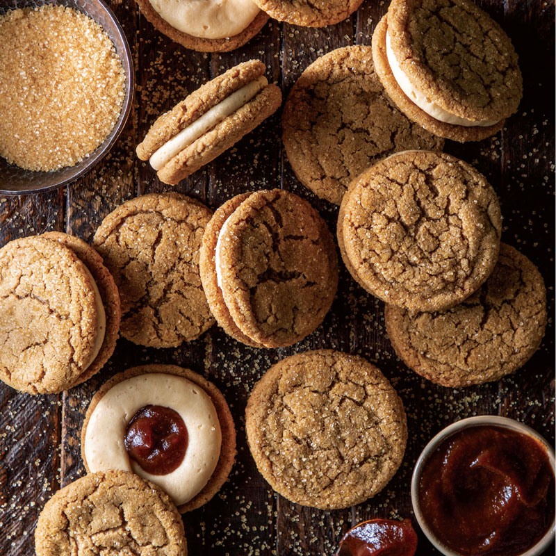 Cookie sandwich with jam
