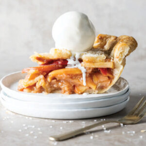 Apple pie with ice cream